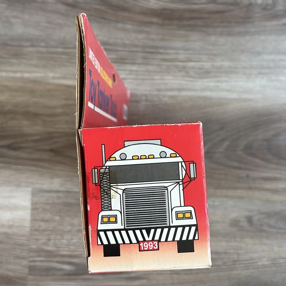 Mobil Gas Toy Tanker Truck 1993 Limited Edition Collector Series New